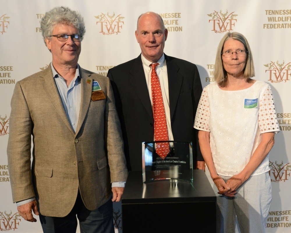 Dr. Hill Craddock and Vicki Turner of the Tennessee chapter of the American Chestnut Foundation, 2017 Forest Conservationist of the Year